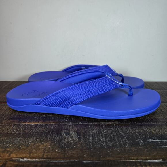 NEW OluKai Maha Mens Size 12 Slip On Flip Flops Beach Sandals Foam Blue - Picture 1 of 11